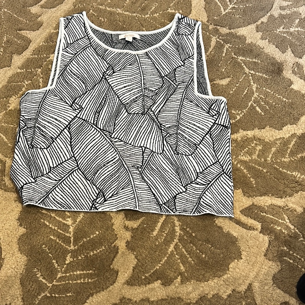 Tank top- size large